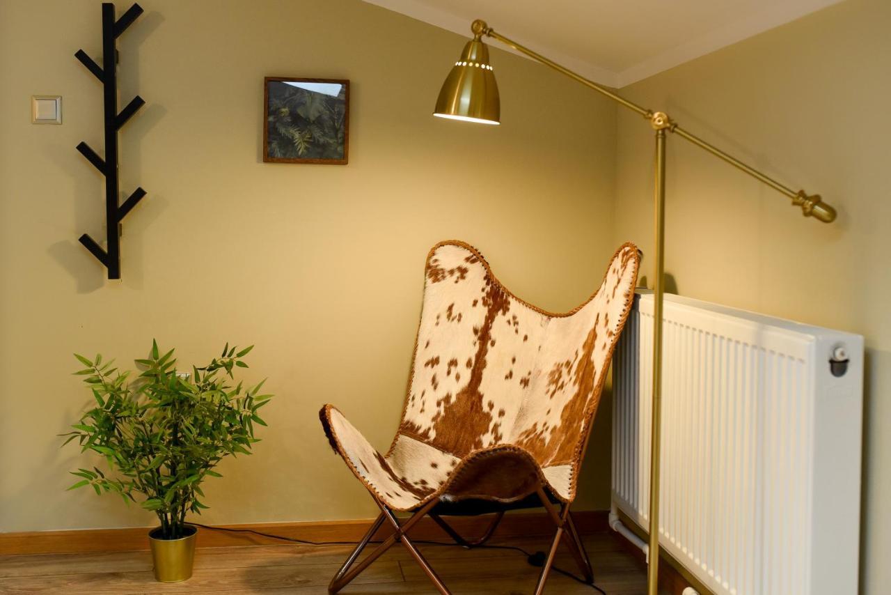 Plants Attic Studio - Best Location - Old Town Bukares Bagian luar foto